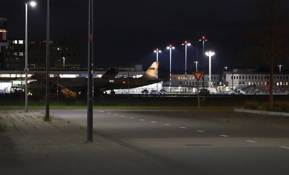 Zelensky receives award in Netherlands