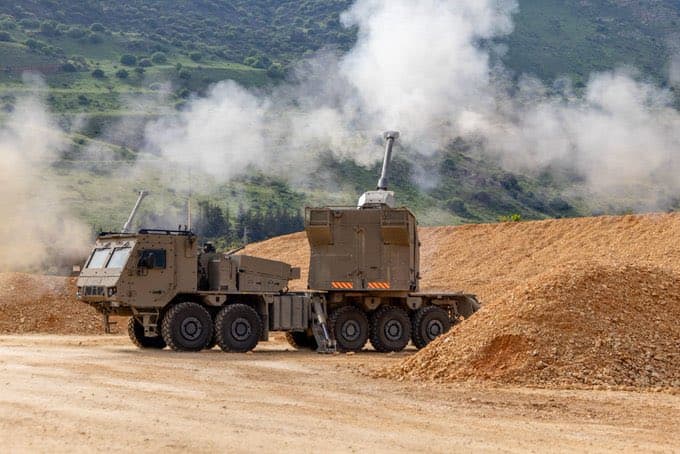 IDF deploys new Ro'em howitzer in Lebanon